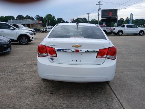 Used 2015 Chevrolet Cruze LT FWD image 4