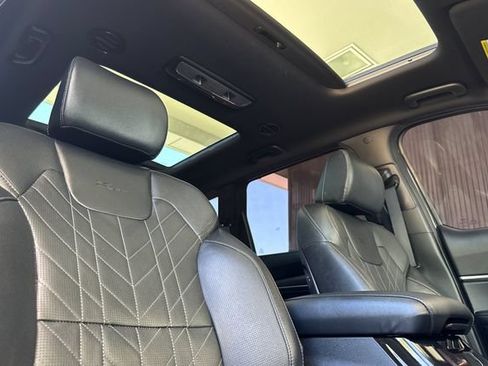 Used 2023 Kia Telluride SX X-Pro AWD/4WD image 18