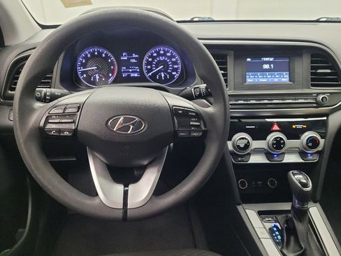 Used 2019 Hyundai Elantra SE w/ Cargo Package FWD image 22