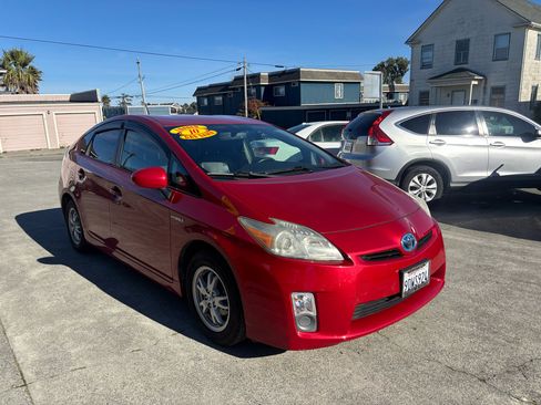 Used 2010 Toyota Prius Five image 3