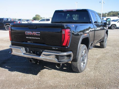 New 2026 GMC Sierra 2500 SLT image 4