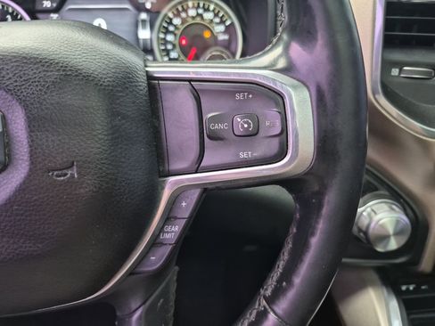 Used 2019 RAM 1500 Laramie AWD/4WD image 24