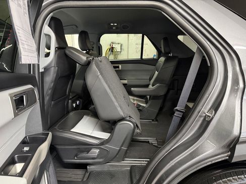 Used 2023 Ford Explorer XLT w/ Equipment Group 202A image 17
