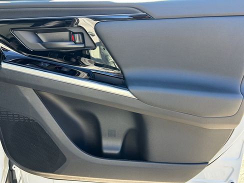 Used 2024 Toyota bZ4X XLE w/ Weather Package image 25