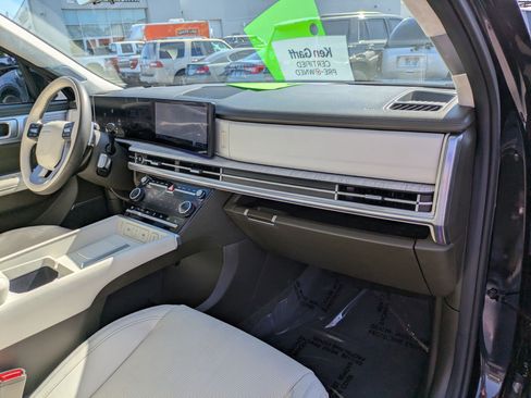 Used 2025 Hyundai Santa Fe Calligraphy w/ Tow & Go Package AWD/4WD image 32