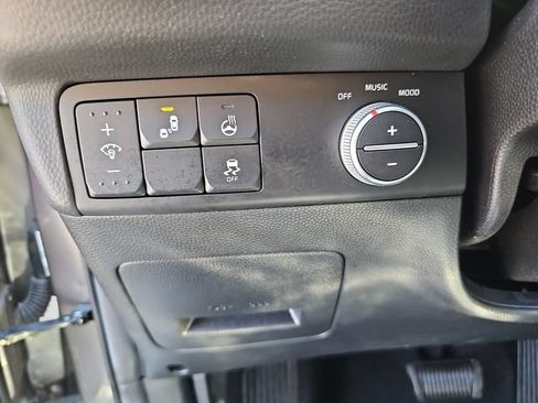 Used 2018 Kia Soul ! w/ Tech Package FWD image 26