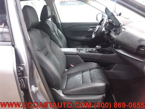 Used 2021 Nissan Rogue SL w/ Premium Package image 14