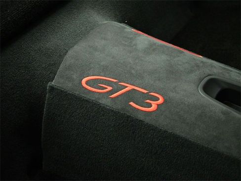 Used 2018 Porsche 911 GT3 image 29