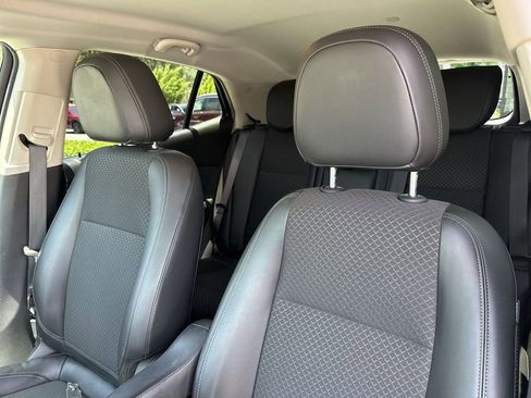 Used 2021 Buick Encore Preferred w/ Safety Package FWD image 42