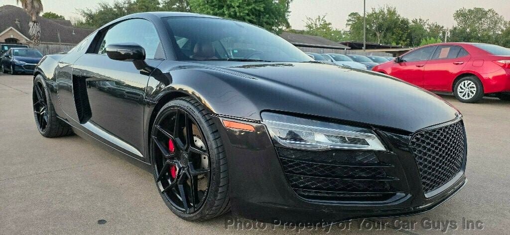 Used 2015 Audi R8 V8 w/ Extended Leather Package AWD/4WD image 10