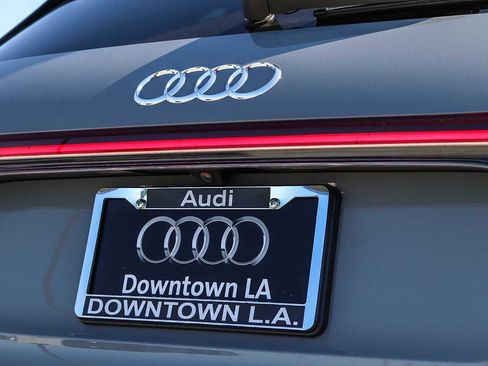 Used 2024 Audi Q4 e-tron Premium Plus image 11