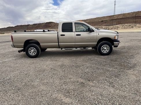 Used 2003 Dodge Ram 2500 Truck ST AWD/4WD image 2