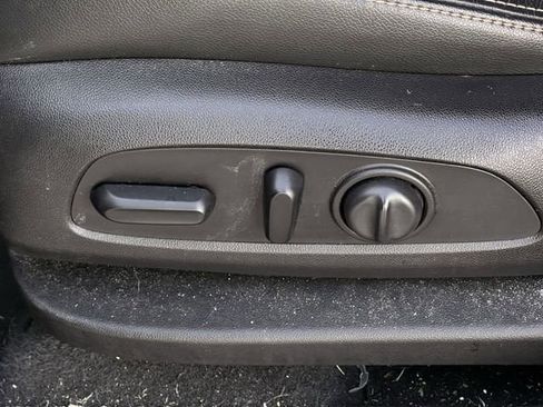 Used 2019 GMC Terrain SLT w/ Preferred Package image 22