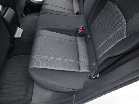 Used 2022 Subaru Crosstrek 2.0i image 23