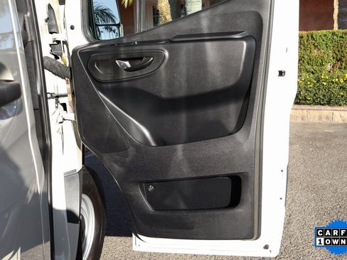 Used 2022 Mercedes-Benz Sprinter 2500 image 36