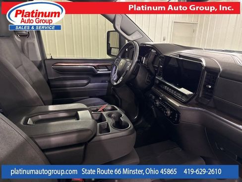 Used 2024 Chevrolet Silverado 2500 LT image 37