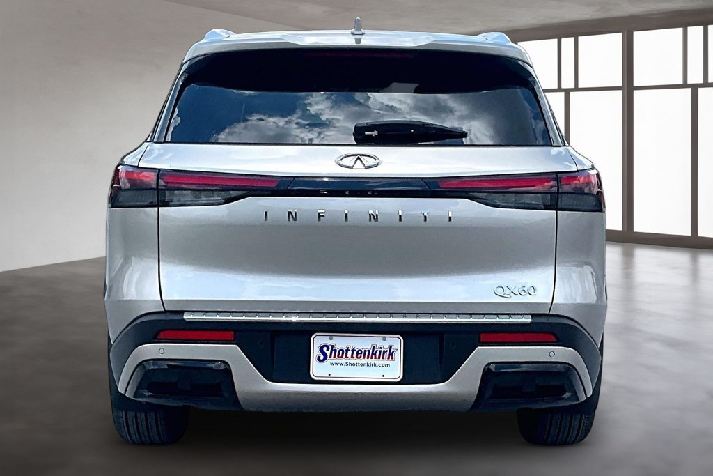 Used 2023 INFINITI QX60 Luxe w/ Performance Audio Package FWD image 5
