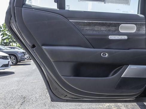 Used 2023 Genesis G90 3.5T AWD/4WD image 36