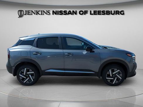 New 2026 Nissan Kicks SV AWD/4WD image 2