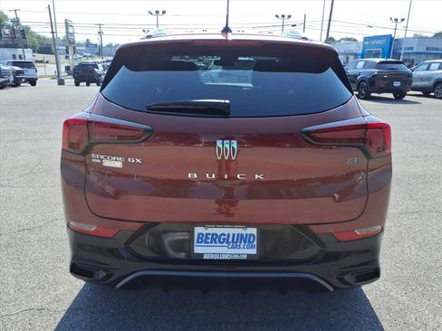 Used 2024 Buick Encore GX Sport Touring AWD/4WD image 5