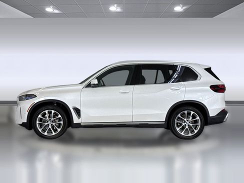 Used 2024 BMW X5 xDrive40i w/ Premium Package AWD/4WD image 2