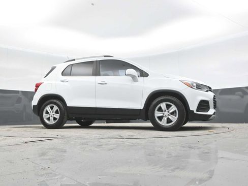 Used 2019 Chevrolet Trax LT w/ LT Convenience Package FWD image 45