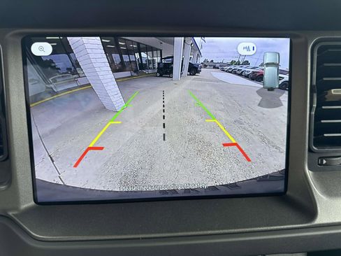 New 2025 Ford Bronco Badlands image 12