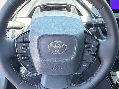 Used 2025 Toyota Prius Plug-In Hybrid w/ Limited Premium Package FWD image 17
