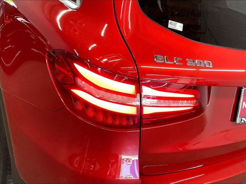 Used 2017 Mercedes-Benz GLC 300 4MATIC image 29
