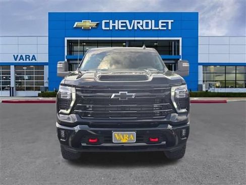 Used 2025 Chevrolet Silverado 2500 LT w/ Trail Boss Package AWD/4WD image 8