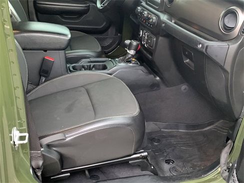 Certified 2021 Jeep Gladiator Sport image 39