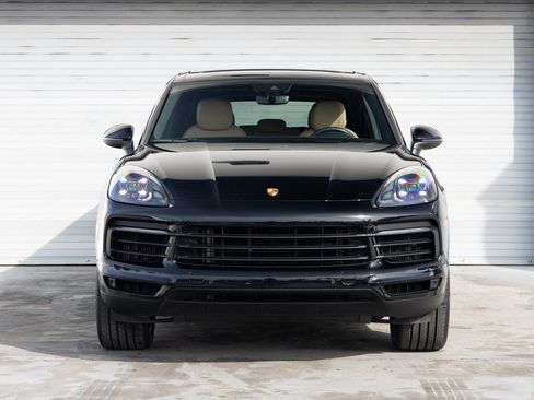 Used 2023 Porsche Cayenne image 11