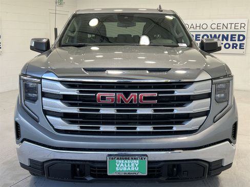 Used 2023 GMC Sierra 1500 SLE image 3