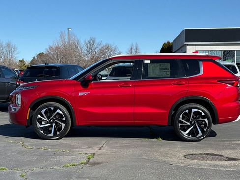 New 2025 Mitsubishi Outlander 4WD Plug-In Hybrid image 7