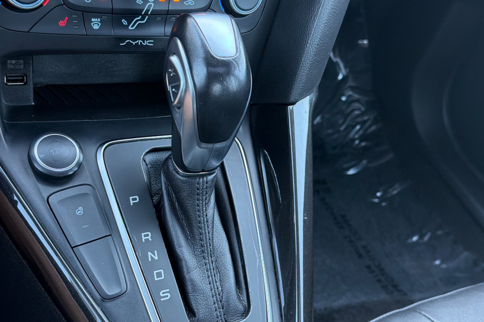 Used 2018 Ford Focus Titanium FWD image 26