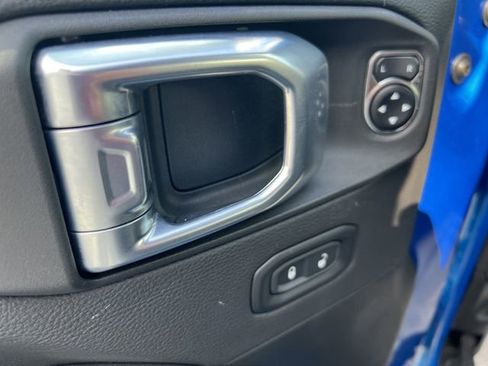 Used 2021 Jeep Wrangler Unlimited Sahara image 17