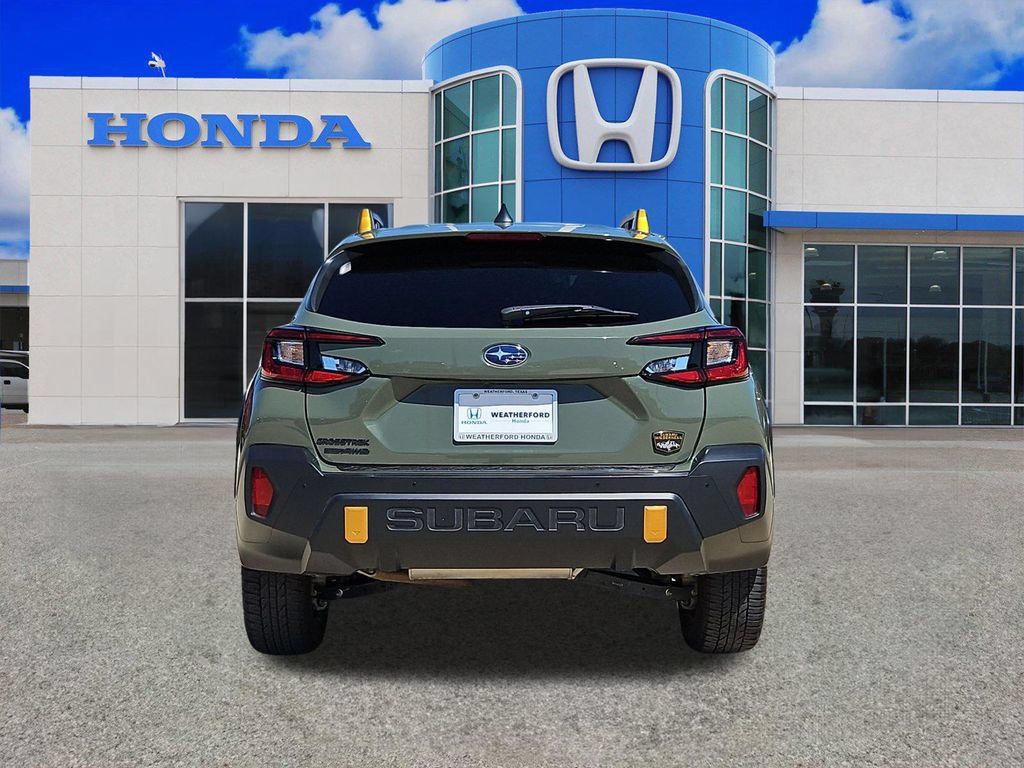 Used 2025 Subaru Crosstrek 2.5i Wilderness w/ Wilderness Package AWD/4WD image 4