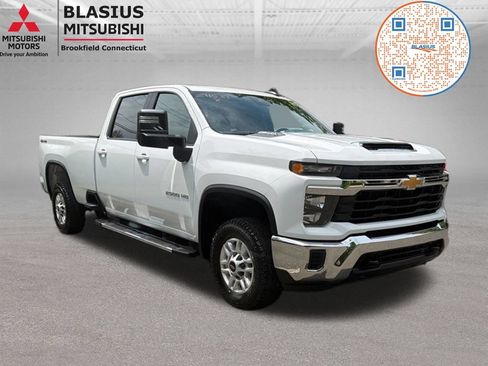 Used 2024 Chevrolet Silverado 2500 LT AWD/4WD image 54
