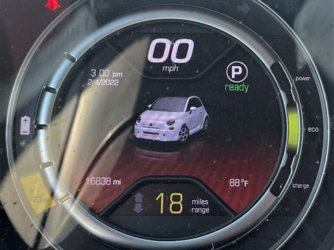 Used 2018 FIAT 500 e w/ Esport Package FWD image 18