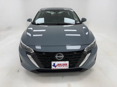 Used 2024 Nissan Sentra SV FWD image 3