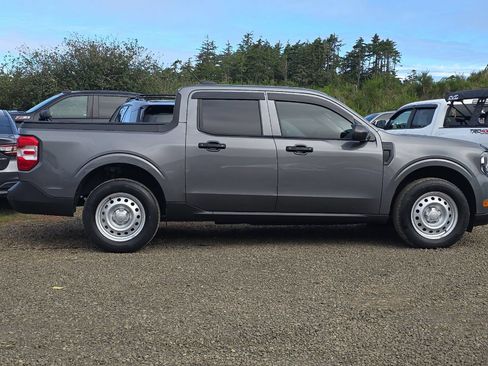 Used 2025 Ford Maverick XL w/ Equipment Group 101A AWD/4WD image 3