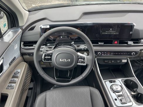 New 2026 Kia Carnival EX image 10