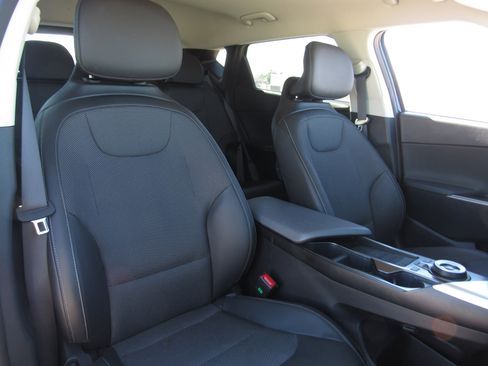 Used 2023 Kia EV6 Light image 10