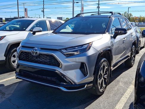New 2025 Toyota RAV4 XSE image 3
