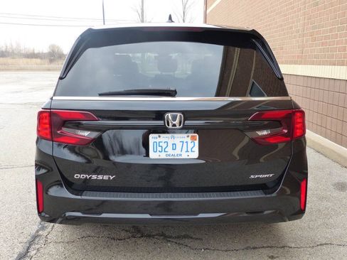 Used 2025 Honda Odyssey Sport-L image 8