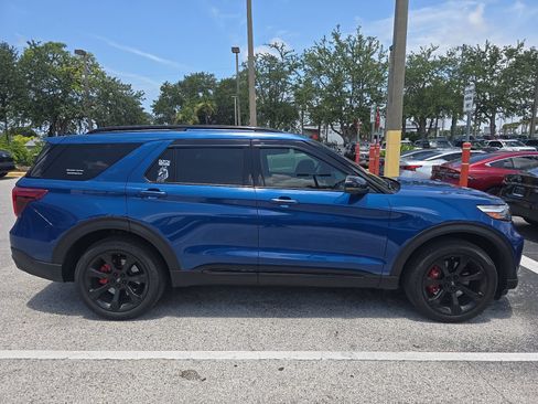 Used 2020 Ford Explorer ST w/ ST Street Pack AWD/4WD image 3