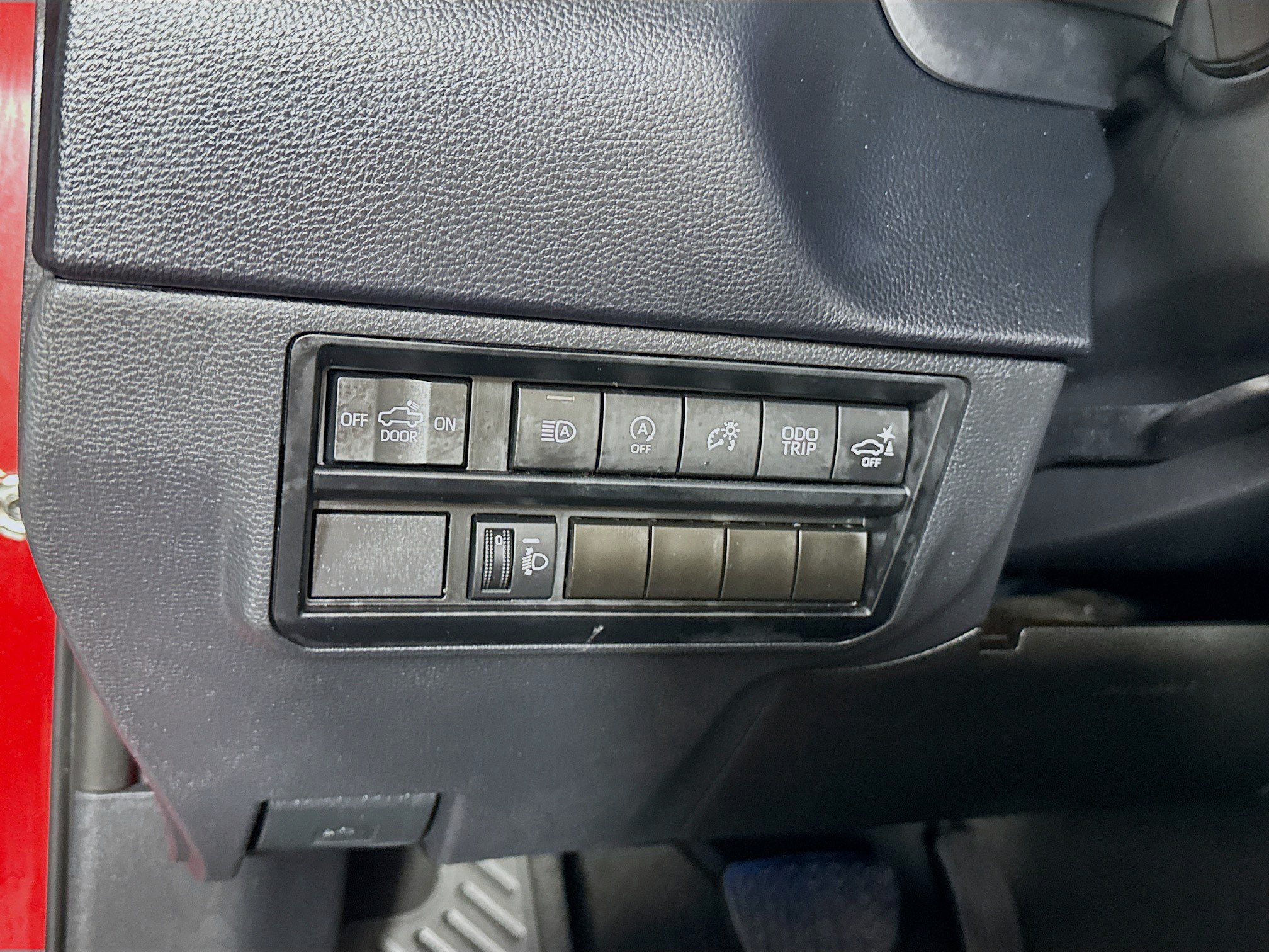 Used 2024 Toyota Tundra SR5 w/ SR5 Convenience Package AWD/4WD image 11
