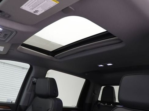 Used 2024 GMC Sierra 2500 Denali w/ Denali Reserve Package image 23