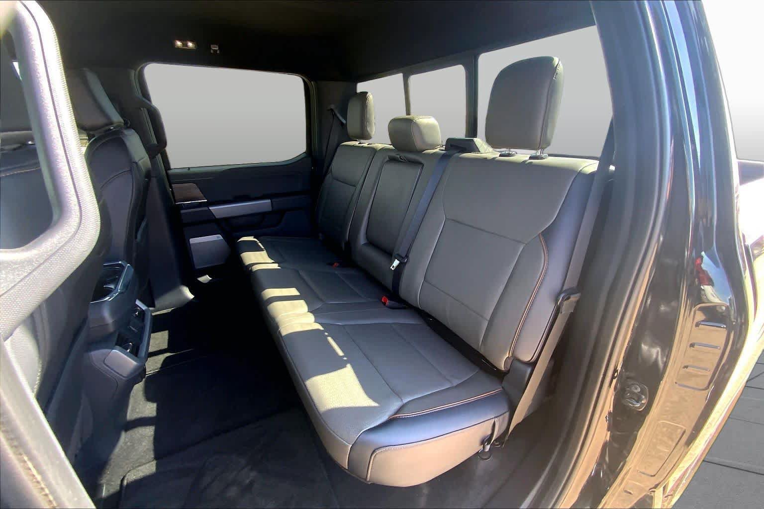 Used 2025 Ford F150 Lariat w/ Equipment Group 501A Mid AWD/4WD image 21