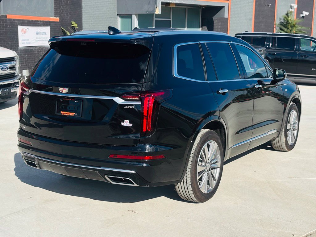 Used 2025 Cadillac XT6 Premium Luxury w/ Technology Package AWD/4WD image 7